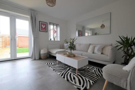 LIVING ROOM2