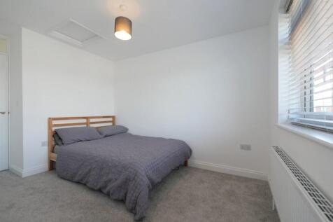 BEDROOM2 1