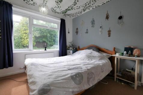 BEDROOM2 2