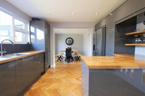 KITCHEN DINER3
