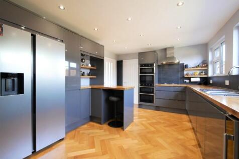 KITCHEN DINER4