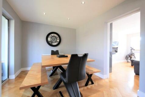 KITCHEN DINER2