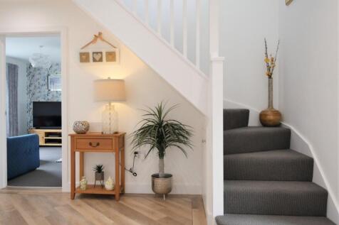 ENTRANCE HALL2