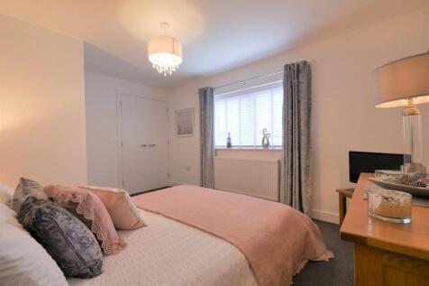 BEDROOM2 2