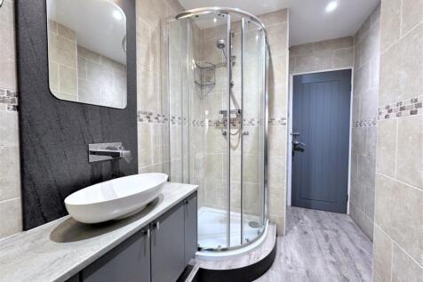 BATHROOM3