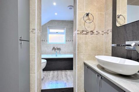 BATHROOM4