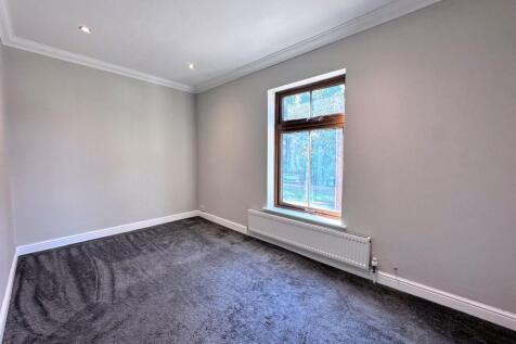 BEDROOM2