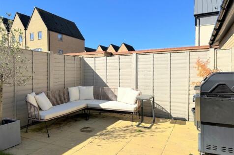 GARDEN BBQ PATIO