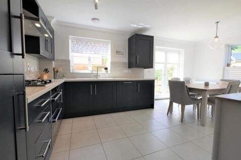 KITCHEN AND DININ...