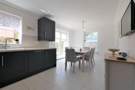 KITCHEN AND DININ...