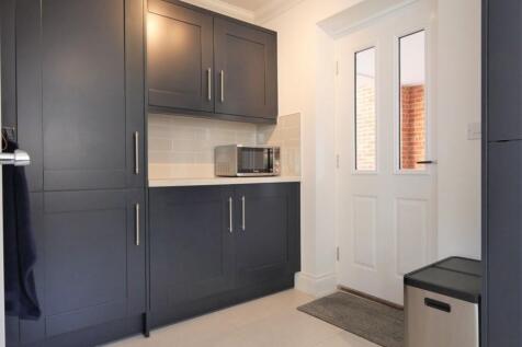 KITCHEN AND DININ...