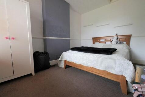 BEDROOM2