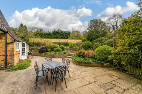 house-tudor-close-banstead-108.jpg