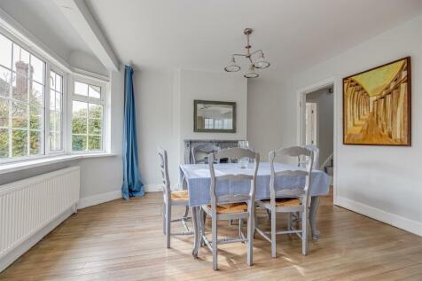 house-tudor-close-banstead-120.jpg