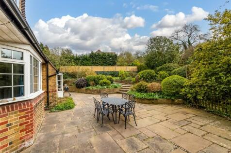 house-tudor-close-banstead-105.jpg