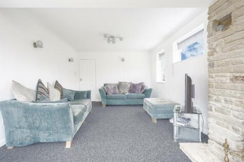 bungalow-green-lane-lower-kingswood-117.jpg