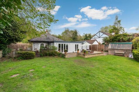 HOLLY LANE, PARK FARM LODGE-4.jpg