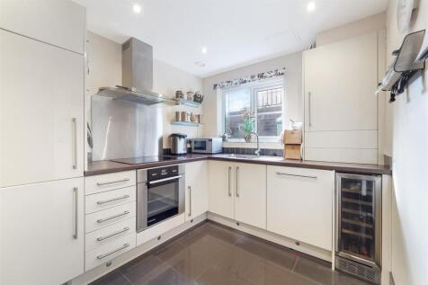 CHESHAM HEIGHTS, B3 (14).jpg