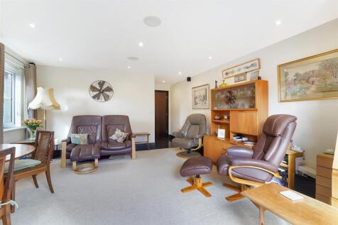 CHESHAM HEIGHTS, B3 (20).jpg