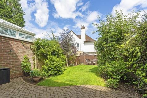 house-stagbury-house-outwood-lane-chipstead-116.jp