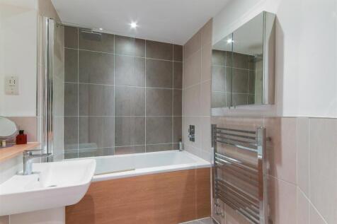CHIPSTEAD HOUSE, FLAT 8 - (11).jpg