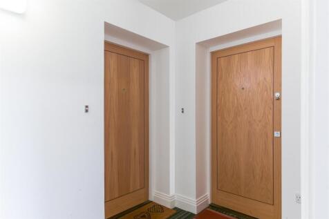CHIPSTEAD HOUSE, FLAT 8 - (12).jpg