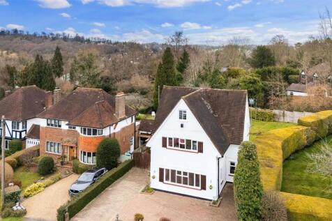 STAGBURY CLOSE, 9 DRONE  (2).jpg