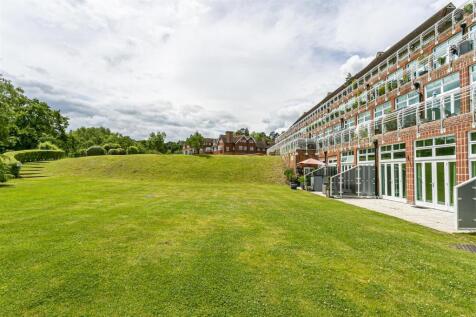flat-rendell-house-elizabeth-drive-banstead-117.jp
