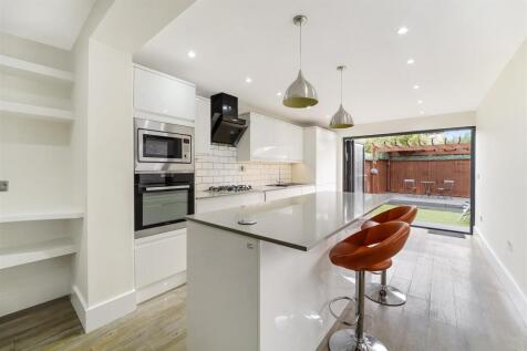 FERNDALE ROAD, 31 (10).jpg