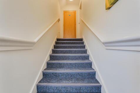 flat-elizabeth-drive-banstead-114.jpg