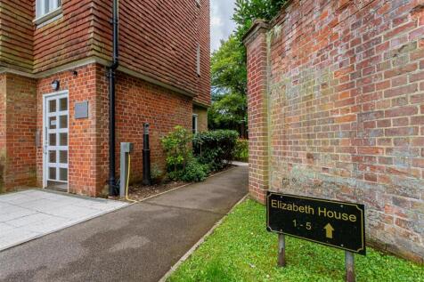 flat-elizabeth-drive-banstead-124.jpg