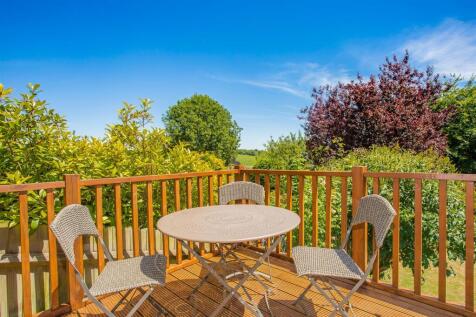 house-chipstead-way-banstead-1008.jpg