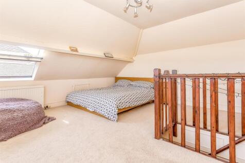 house-chipstead-way-banstead-1025.jpg
