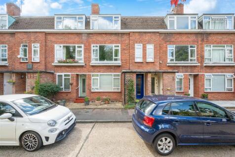 CHEYNE COURT, 13- (10).jpg