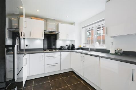 PRESTON MANOR ROAD, 81- (11).jpg