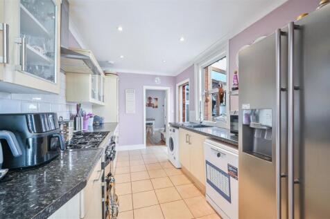 LYME REGIS ROAD, 34- (7).jpg