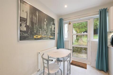 PRESTBURY CRES 51 (20 FROM 35)-9.jpg