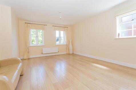 flat-hurley-close-banstead-1014.jpg