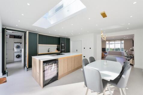 FERNDALE ROAD, 54  (11).jpg