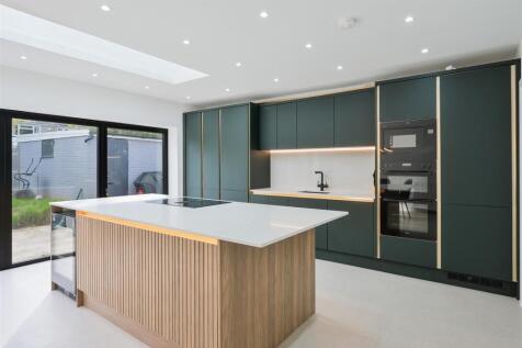 FERNDALE ROAD, 54  (9).jpg