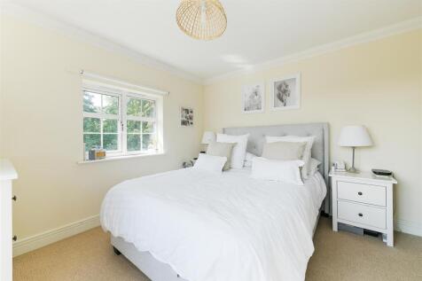 Chipstead Road, Banstead 5.jpg