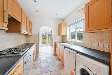 FERNDALE ROAD,  (14).jpg