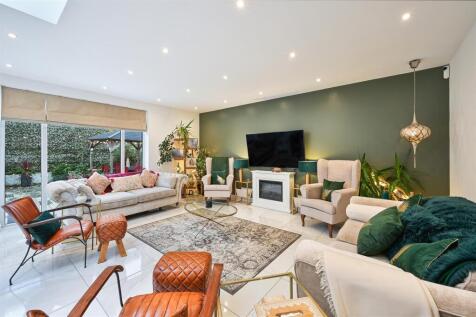 GREAT TATTENHAMS, 41- (7).jpg