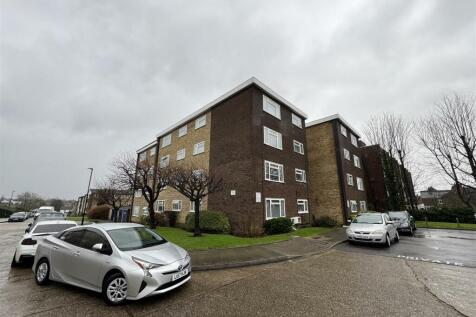 Windsor Court N14