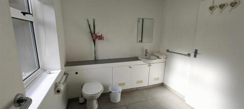 GF En-suite Wet Room