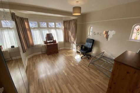 Front bedroom