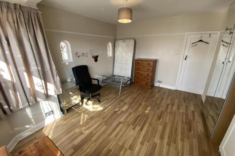 Front bedroom