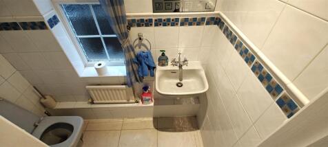 GF WC