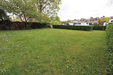 Communal Gdn