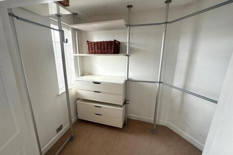 Walk-in Wardrobe